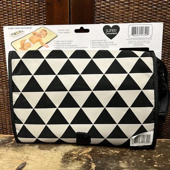 Emma & Chloe LOVE Portable Diaper Changing Station NWT - Picture 2 of 14